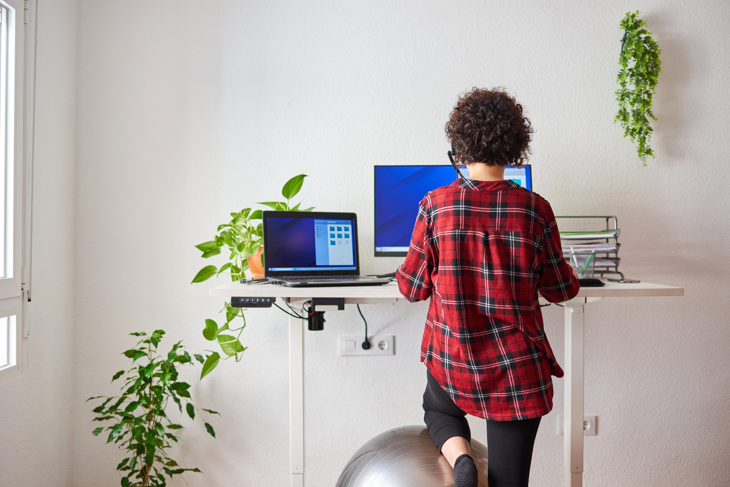 Features to Include in Your Ergonomic Workspace